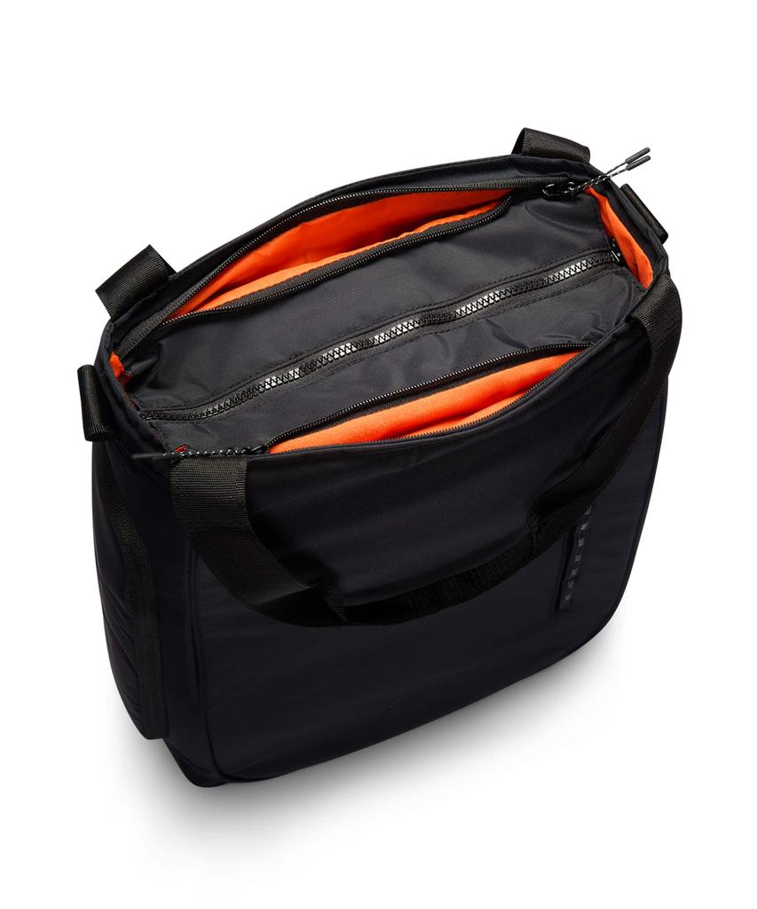 Nike Сумка-тоут для спортивной одежды и для поездок (20L) - черный: Антрацит / Fz6130-011