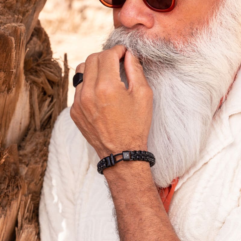 PIG & HEN Signet 16 Classic Ring - Black