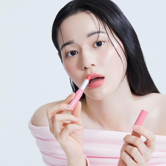 MENTHOLATUM Бальзам для губ Lip Ice Color 2 г (3 типа)