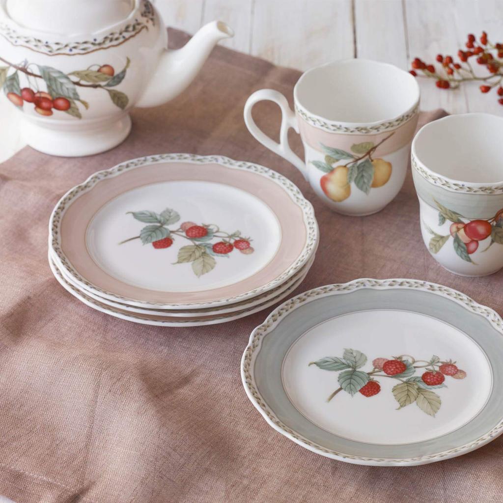 Noritake Кружка и тарелка (Парный набор) - Тарелка 19 см и кружка 375 мл, дизайн «Фруктовый сад», две кружки и две тарелки, тонкий фарфор (Белый с оттенком), M9719/4911-12