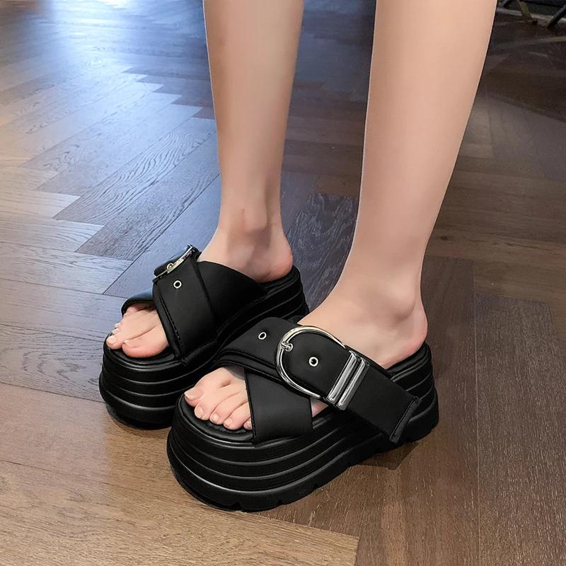 Модные 8-сантиметровые сандалии на танкетке с модной пряжкой для женщин, уличные повседневные шлепанцы на платформе для женщин, нескользящие сандалии для женщин, универсальная женская обувь