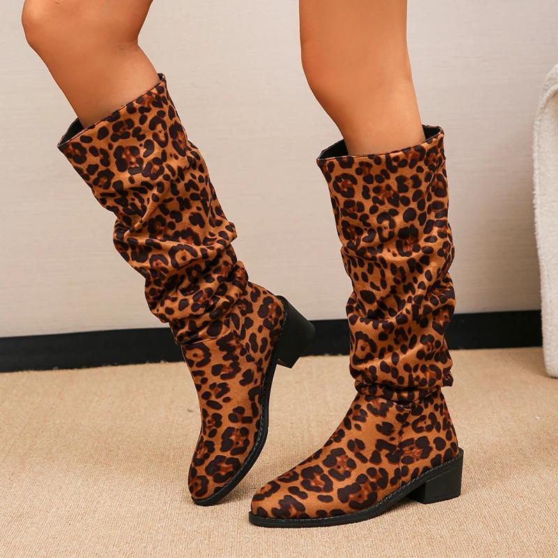 Женские замшевые леопардовые высокие сапоги на среднем каблуке, высокие сапоги до колена, женская тенденция 2025 года, зимняя мода, готика, снежные ретро-сапоги для мотоциклистов, Mujer