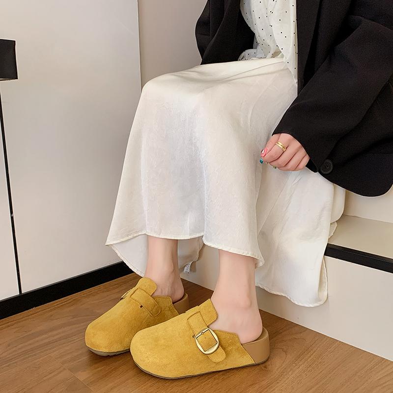 Модная женская обувь Женские тапочки с закрытым носком Женские сандалии Ретро мода Садовые клоги Шлепанцы 2025 Новые тапочки