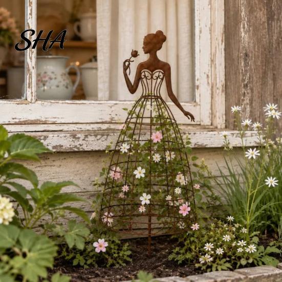 Metal Plant Support Stakes Vintage Lady Garden Trellis Stake, Rustic Art Decor for Yard, Elegant Woman Silhouette Climbing Outdoor Vines And Flowers,