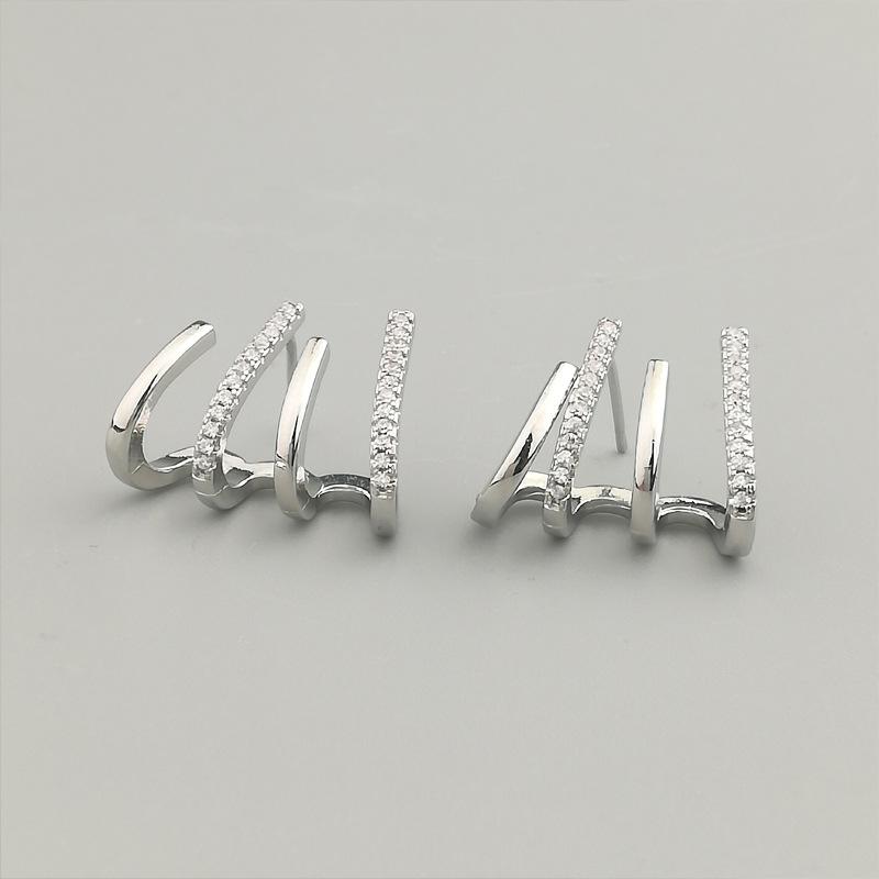 925 Sterling Silver Simulated Diamond Earrings For Women High Quality Stud Earring Wedding Engagement Party Jewelry