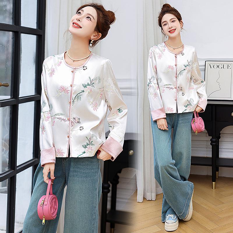 2025 Spring Chinese-Style Women's Sequin Embroidery Frog Button Retro Short Jacket