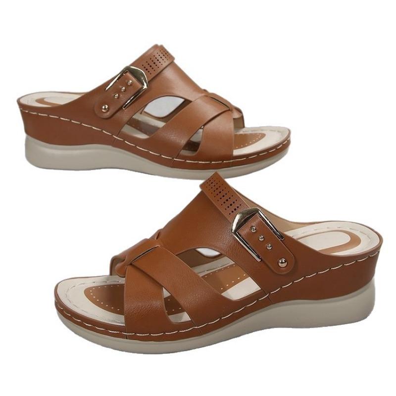 Summer New Large Size Wind Light Slope Heel Women's Slippers Metal Belt Buckle Beach Shoes Women