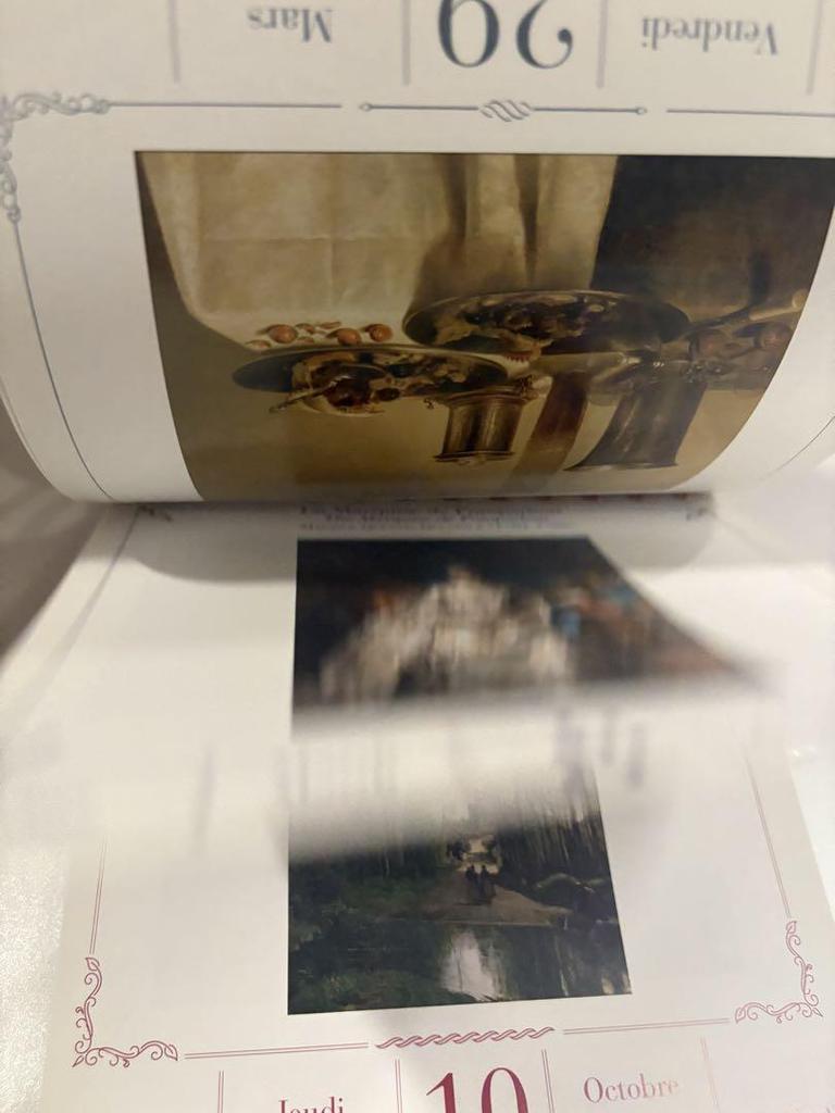 [ИСПОЛЬЗУЕТСЯ] Художественная книга Музея дю Лувр 2019, фотокнига, двуязычный календарь