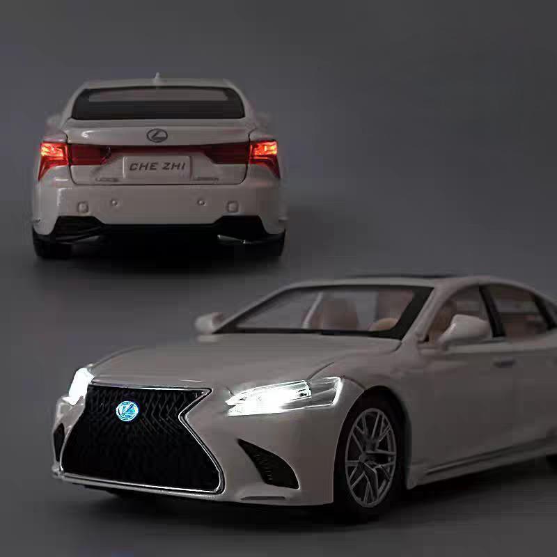 Toyota Lexus LS500H Лимузин Симуляция Литой и Игрушечный Транспорт Звуки и Свет Инерционная Машина 1:32 Подарки из сплава для детей
