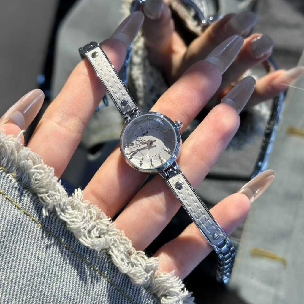 Женские наручные часы-браслет Изысканные и маленькие женские часы люкс-класса, нишевые, кварцевые