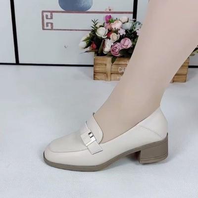 Туфли для мам из мягкой кожи на мягкой подошве, новинка осени 2025 года, одинарные туфли для работы, кожаные туфли, удобная женская обувь для женщин среднего и пожилого возраста