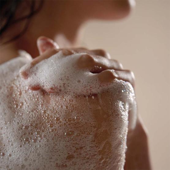 AROMATICA Mellowness Oil In Body Wash Magnolia & Sandalwood 290ml