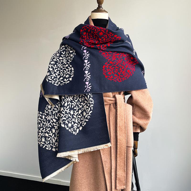 Heart-Shaped Contour Floral Simple Contrasting Colors Korean Women'S Thermal Scarf Fashionable High-End Shawl