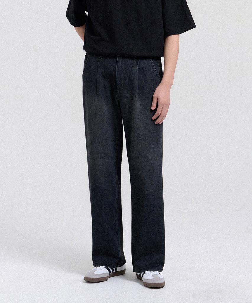 CREEDMENS Owner Half-Banding One-Pleat Wide Washed Denim Pants (Black)