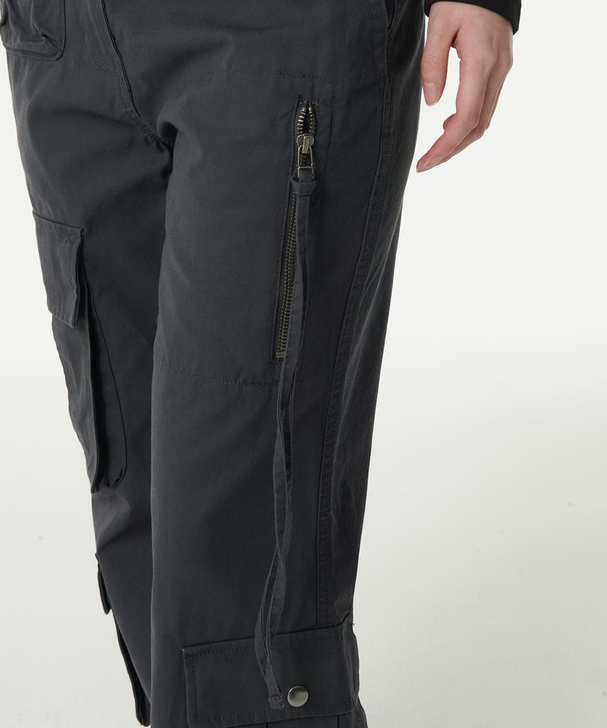 MUSINSA STANDARD WOMAN Women'S Semi-Bootcut Utility Cargo Pants [Dark Grey]