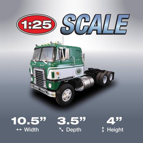 AMT 1/25 International Transtar CO-4070A Plastic Model Kit (AMT1203)