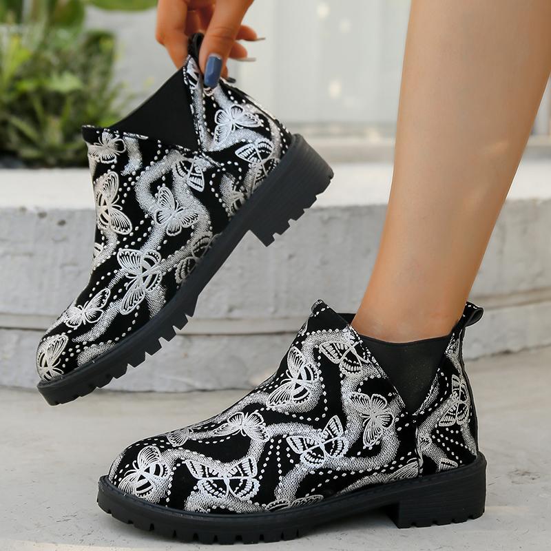 Lucyever Серебряные Ботильоны с принтом бабочек на платформе Женские Ботинки-челси на низком каблуке Большие размеры Женские Осенние Короткие Ботильоны без застежек