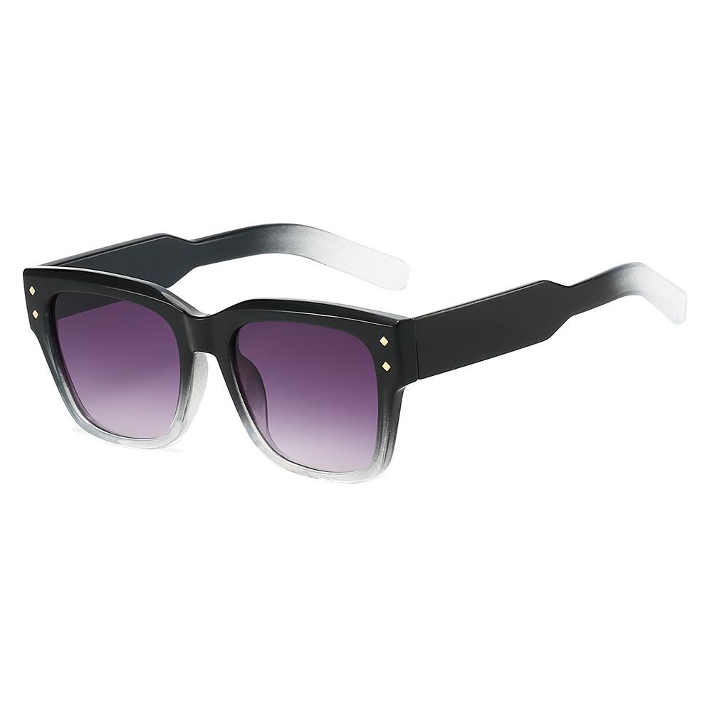 Fashion Retro Amber Gradient Square Women Sunglasses Luxury Brand Rivet Decoration Simple Casual Men Sun Glasses UV400