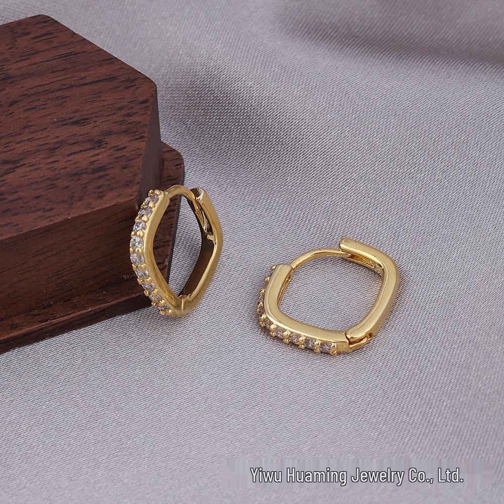 Французские серьги-пусеты с цирконами и бриллиантами в стиле легкой роскоши - Универсальные и трендовые стили