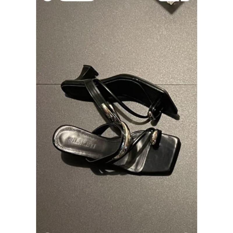 Мода 2025 Новая женская обувь Сланцы с перемычкой между пальцами Женская летняя уличная обувь Босоножки на высоком каблуке Женские сандалии