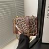 2025 новый нишевый дизайн леопардовый принт сумка через плечо модная и простая сумка подмышку сумка-мессенджер на цепочке персонализированная сумка-мессенджер