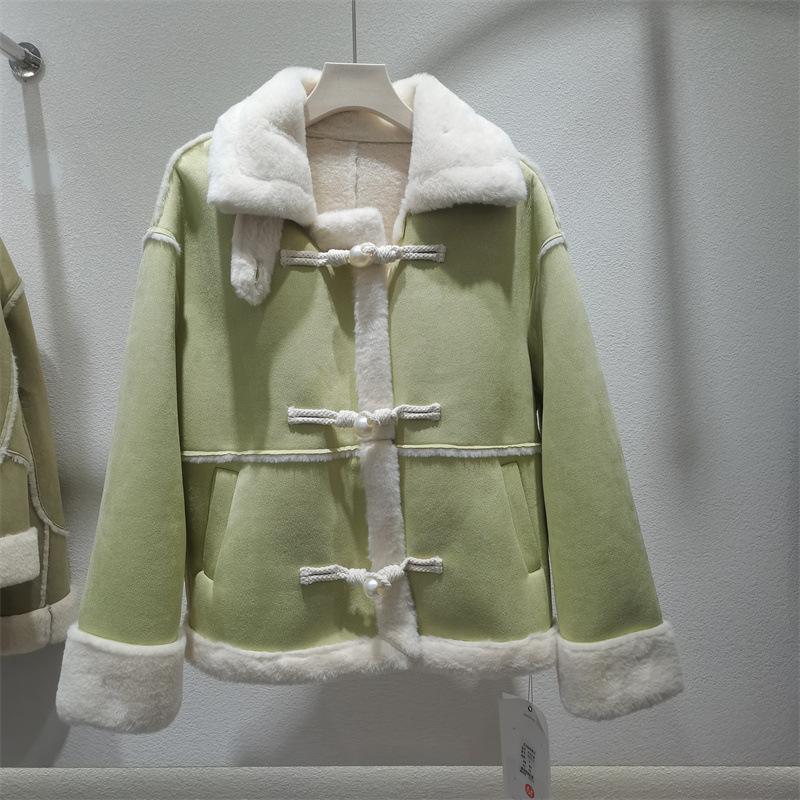 Ретро пальто из искусственного меха под овчину женское зимнее маленькое новое утолщенное одежда в стиле локомотив хлопковая одежда