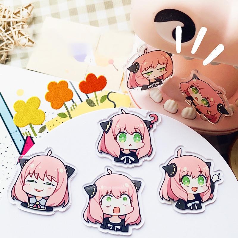 Значок с героями мультфильмов, аниме, шпион, семейная периферия, Арния, акриловая брошь, милое выражение, сумки для одежды, декоративная подвеска-паста