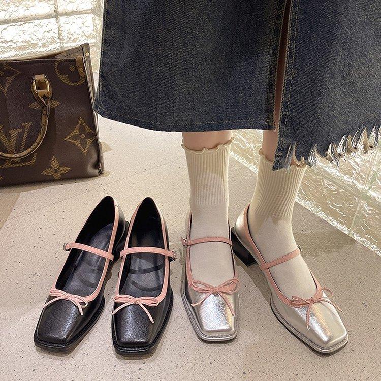 Fashion New 2024 Fashion Bowknot Mary Jane Shoes Women Square Toe Glossy Leather High Heels Female Dance Ballet Party Wedding Shoes