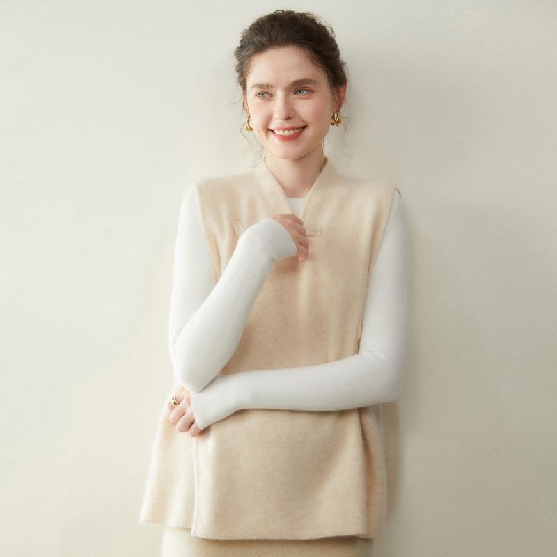 Women's Cashmere Knit Shawl Vest - Autumn/Winter Chinese Style with Slanted Lapel and Elegant Design