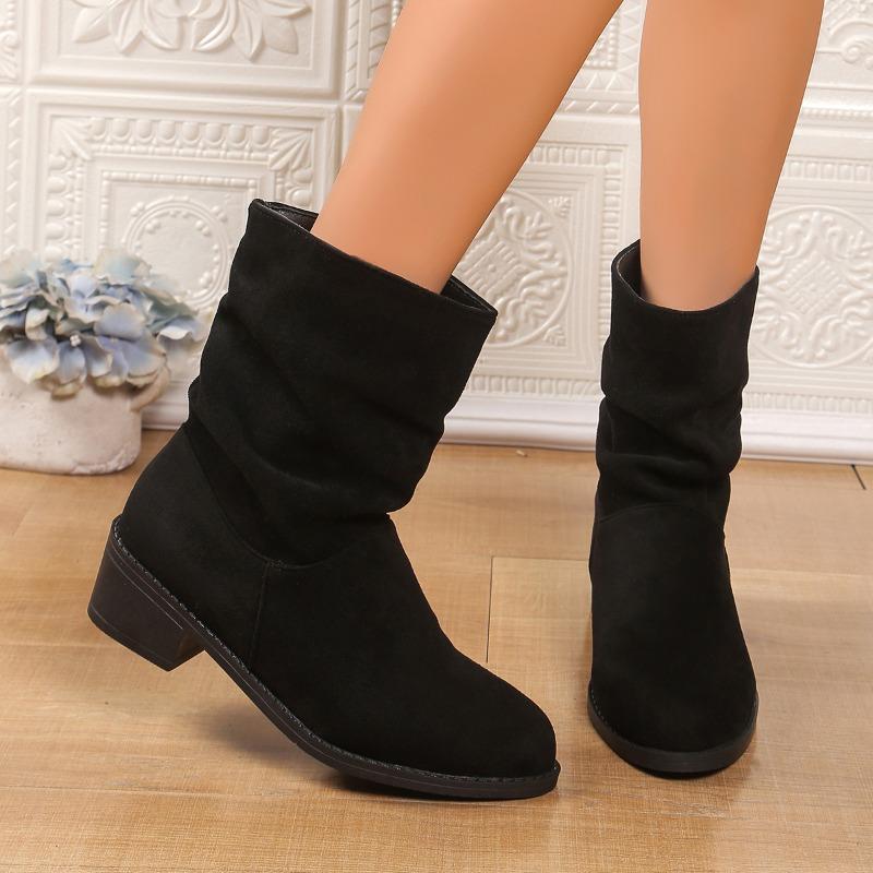 Мода 2024 года. Обувь больших размеров. Женские ботильоны. Лаконичные современные ботинки. Женские швейные плиссированные туфли на среднем каблуке.