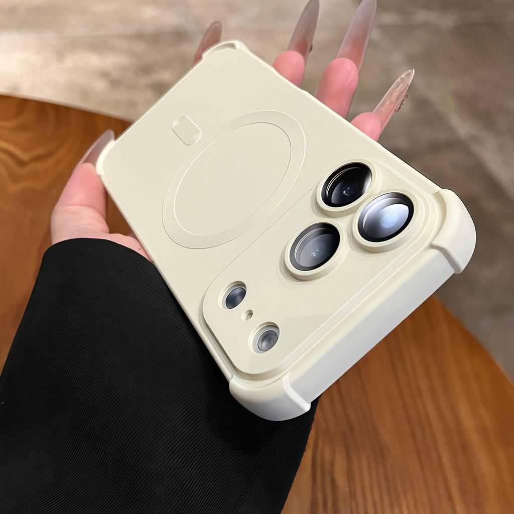 Магнитный чехол с покрытием Soft-Touch, защитой от падений и пленкой для камеры для iPhone 17 Pro Max
