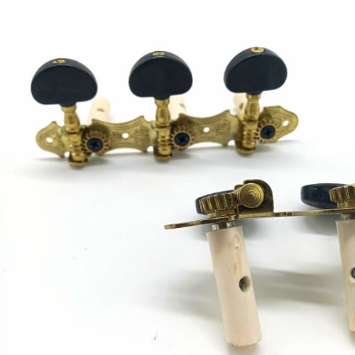 Oikabio Left and Right Classical Guitar String Tuning Pegs Machine Head Tuner Key 3L Professional Guitar Accessories, Black