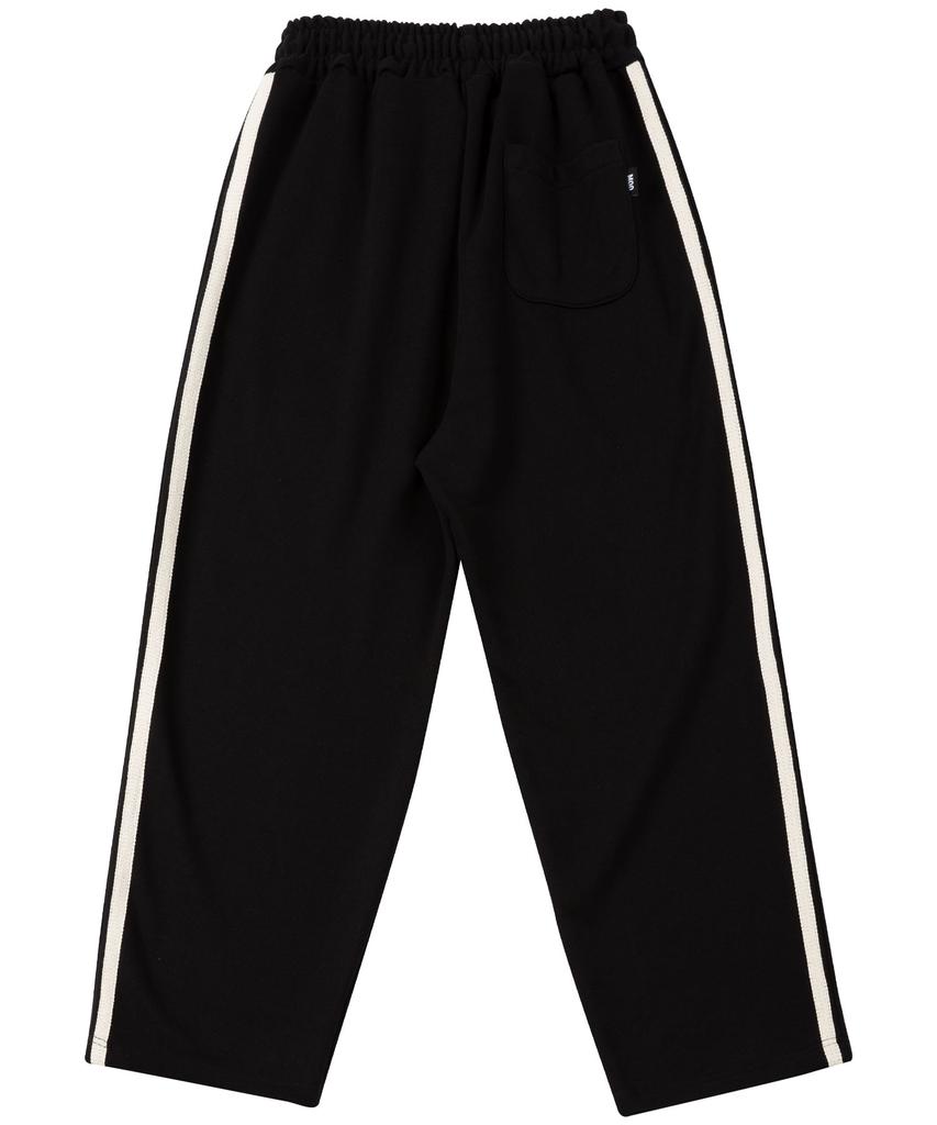 MOO [Fleece/Non-Fleece] Sporty Embroidered Single-Pleat Balloon Wide Track Pants - Black