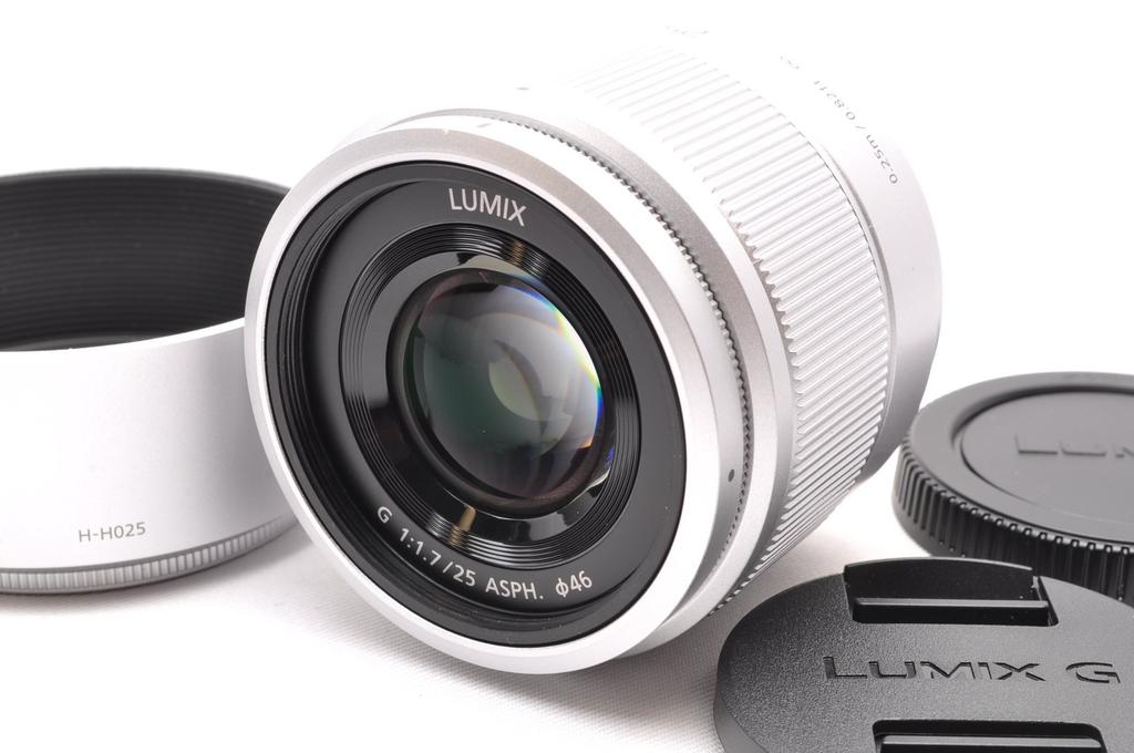 Panasonic Single Focus Lens for Micro Four Thirds Lumix G Silver 25mm/ F1.7 ASPH. H-H025-S
