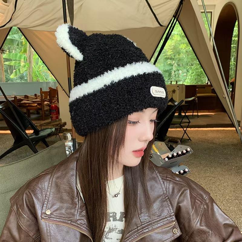 Hat Women's Autumn and Winter Sweet and Cute Ear Wool Hat Outdoor Warmth Thick Ear Protection Face Small Pullover Hat Trendy