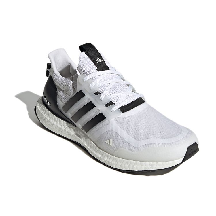 adidas Кроссовки унисекс UltraBoost 5.0 White Black Cloud-White Core-Black Solar-Red GX3079