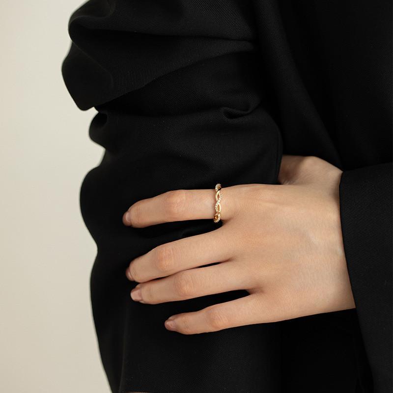 Trendy Open Adjustable Women's Braided Twisted Ring In Geometric Design Perfect For Gifts