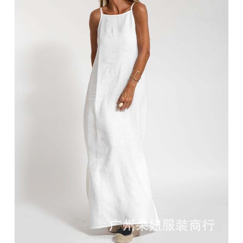 Стильное повседневное платье с разрезом на шее