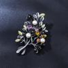 Weiman Retro Antique Tin Color Pearl Camellia Flower Brooches Luxury Women Silver Plated Alloy Customize Designer Brooch Pins