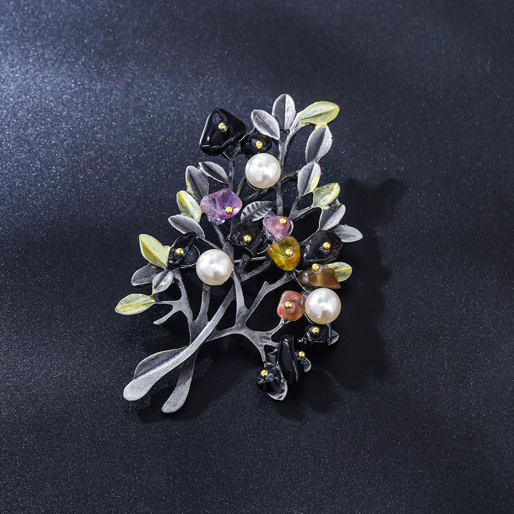 Weiman Retro Antique Tin Color Pearl Camellia Flower Brooches Luxury Women Silver Plated Alloy Customize Designer Brooch Pins
