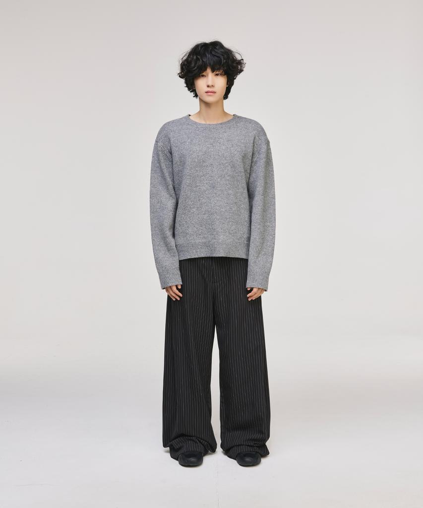 SIGNATURE Blend Shade Round Neck Knit [Gray]