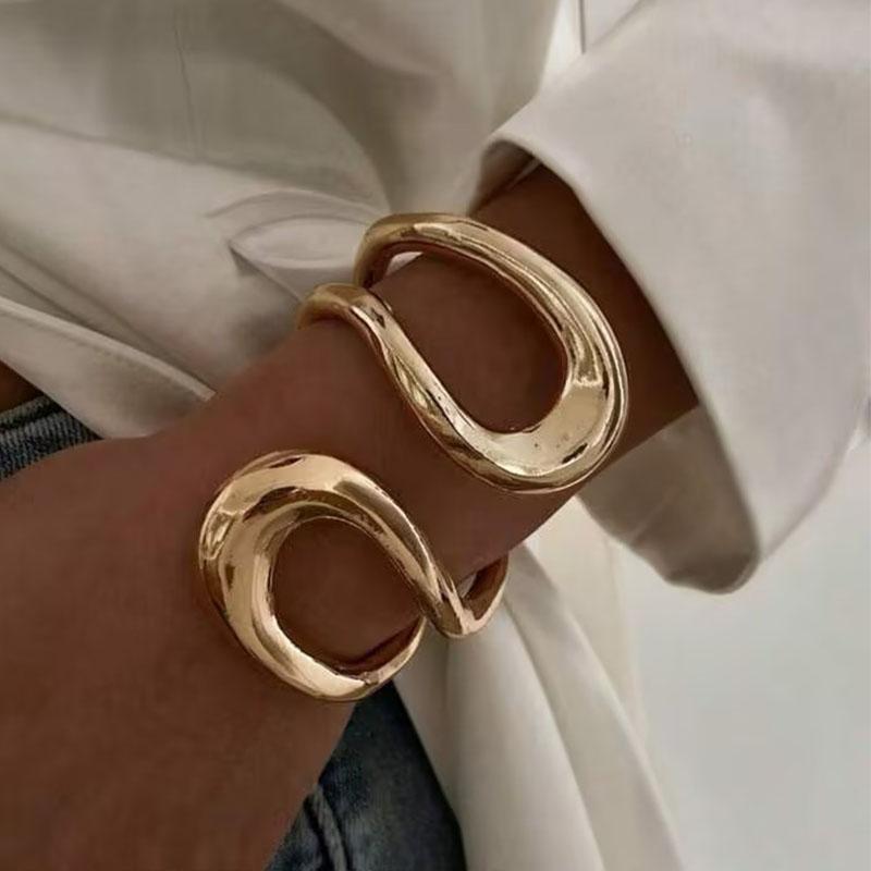 New Exaggerate Geometry Irregular Hollowed-Out Cross Open Mouth Bangle for Woman Adjustable Bracelet Paty Zircon Daily Wear