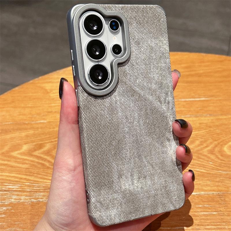 Силиконовый чехол для iPhone - Совместим с iPhone 11, 12, 13, 14 Pro Max, 16, 17; Дизайн с использованием жидкой аэрозольной краски