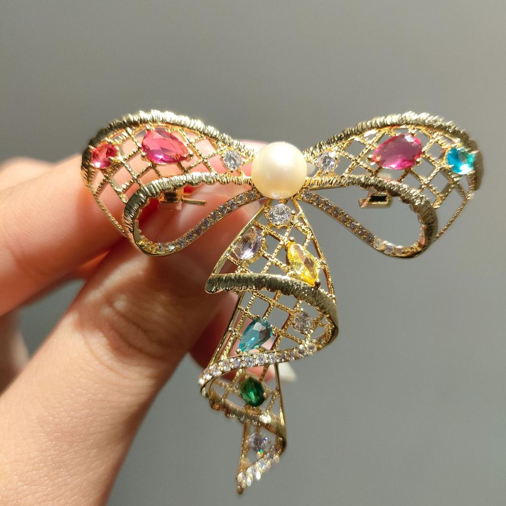 Senior Brooches Flower Leaf Brooch Pins for Women Suit Pendant Fashion Brooches Jewelry