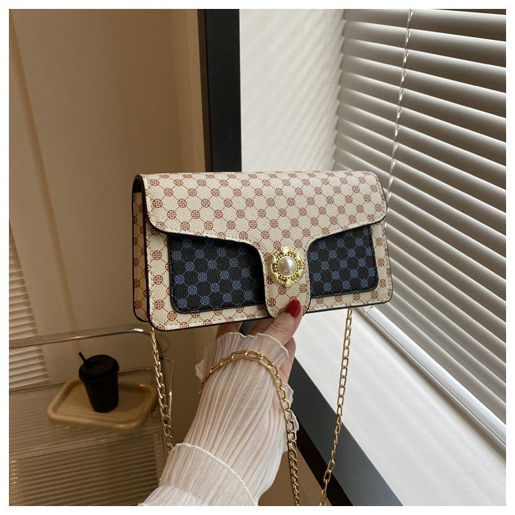 Простая повседневная модная маленькая сумка женская 2024 новый тренд ретро сумка через плечо повседневная цепочка через плечо маленькая квадратная сумка