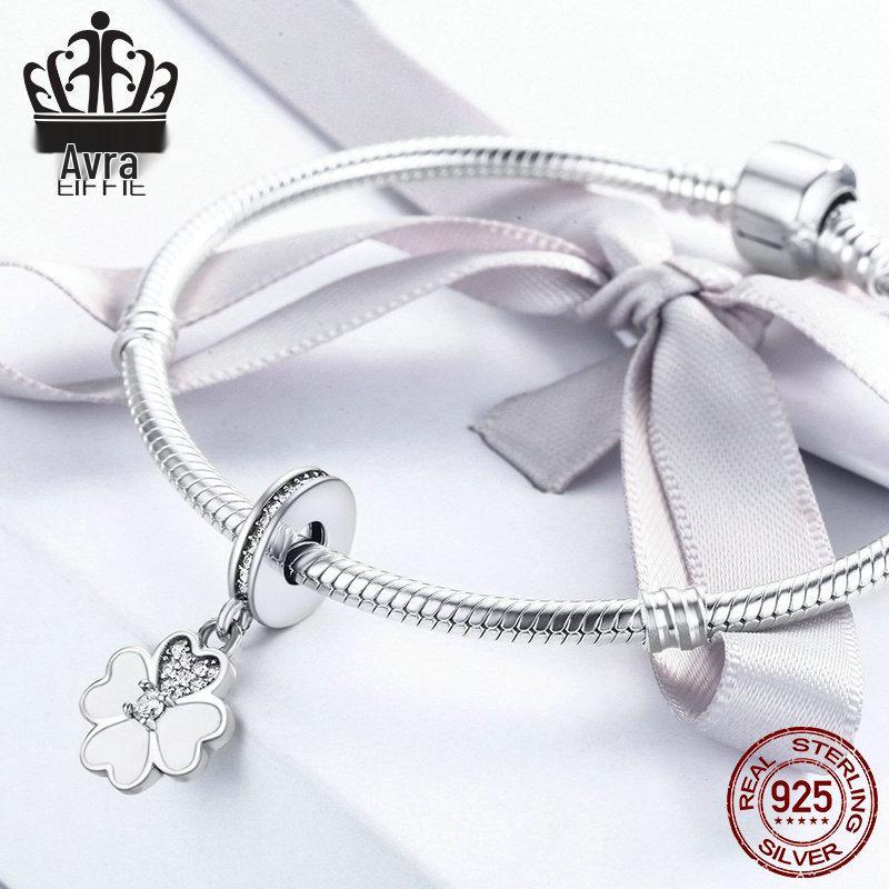 Everle Korea Four-Leaf Clover 925 Sterling Silver Pendant with Inlaid Diamonds (SCC259)