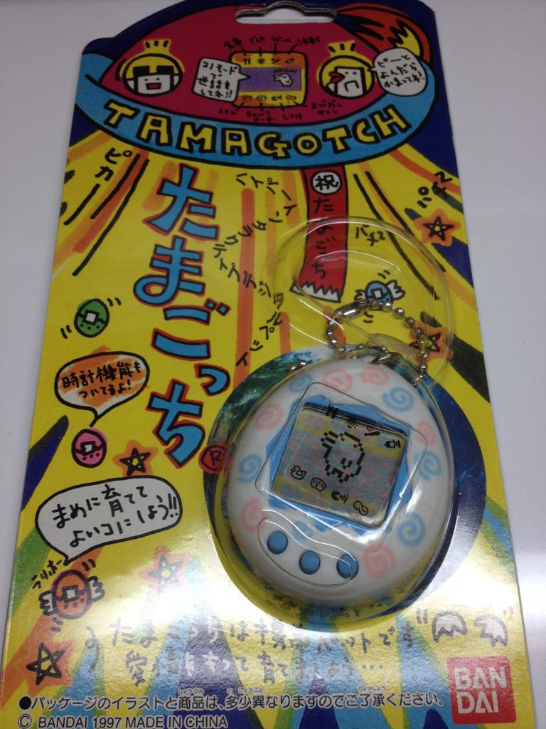 Bandai (БАНДАЙ) Тамагочи первого поколения