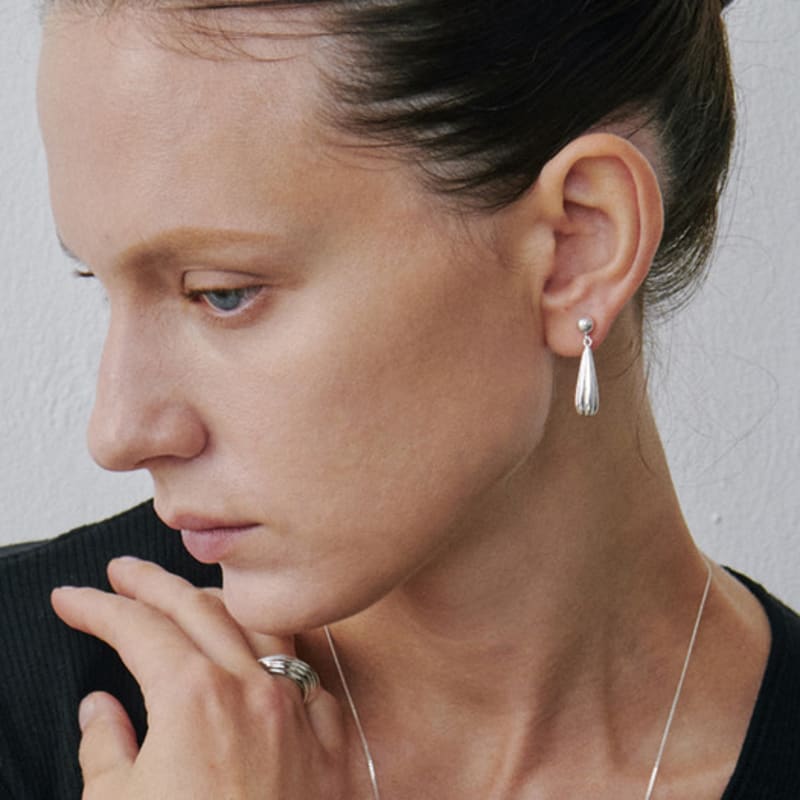 etrive Ripple Drop Earrings