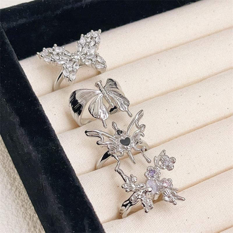 Elegant Three-Dimensional Butterfly Exquisite Open Ring Fashionable Personality Niche Design Light Luxury Retro Ring Woman