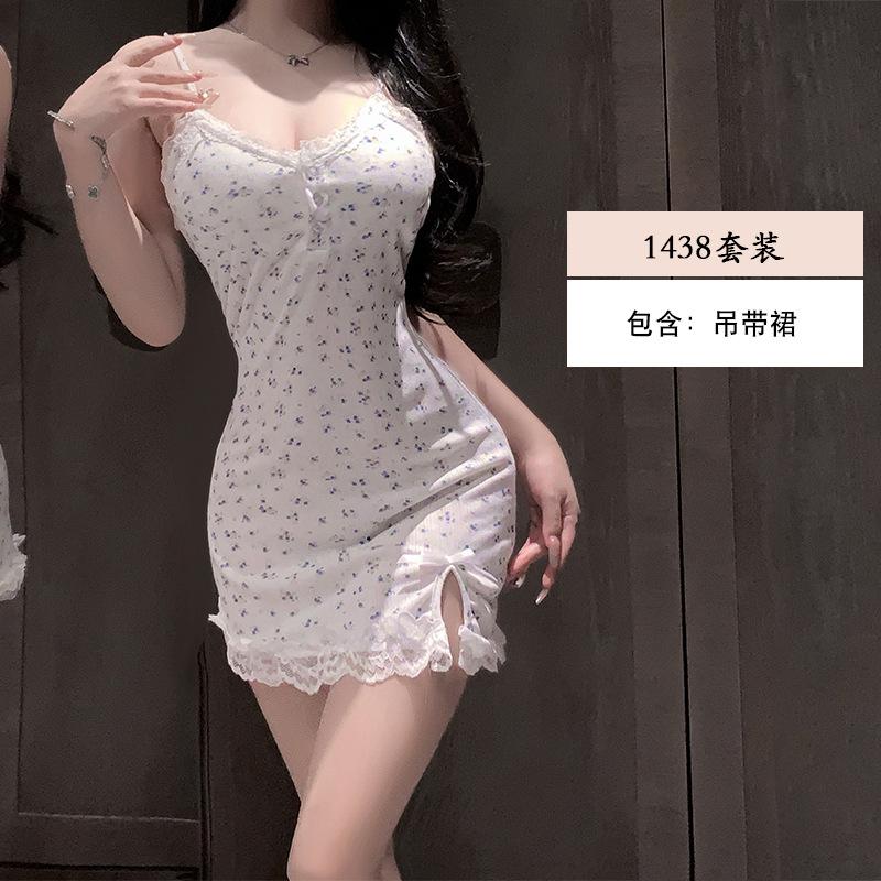Sexy halter lace seductive pajamas, strapless pads, hip-hugging skirts, romantic underwear, floral pure sleepiness skirts 1438